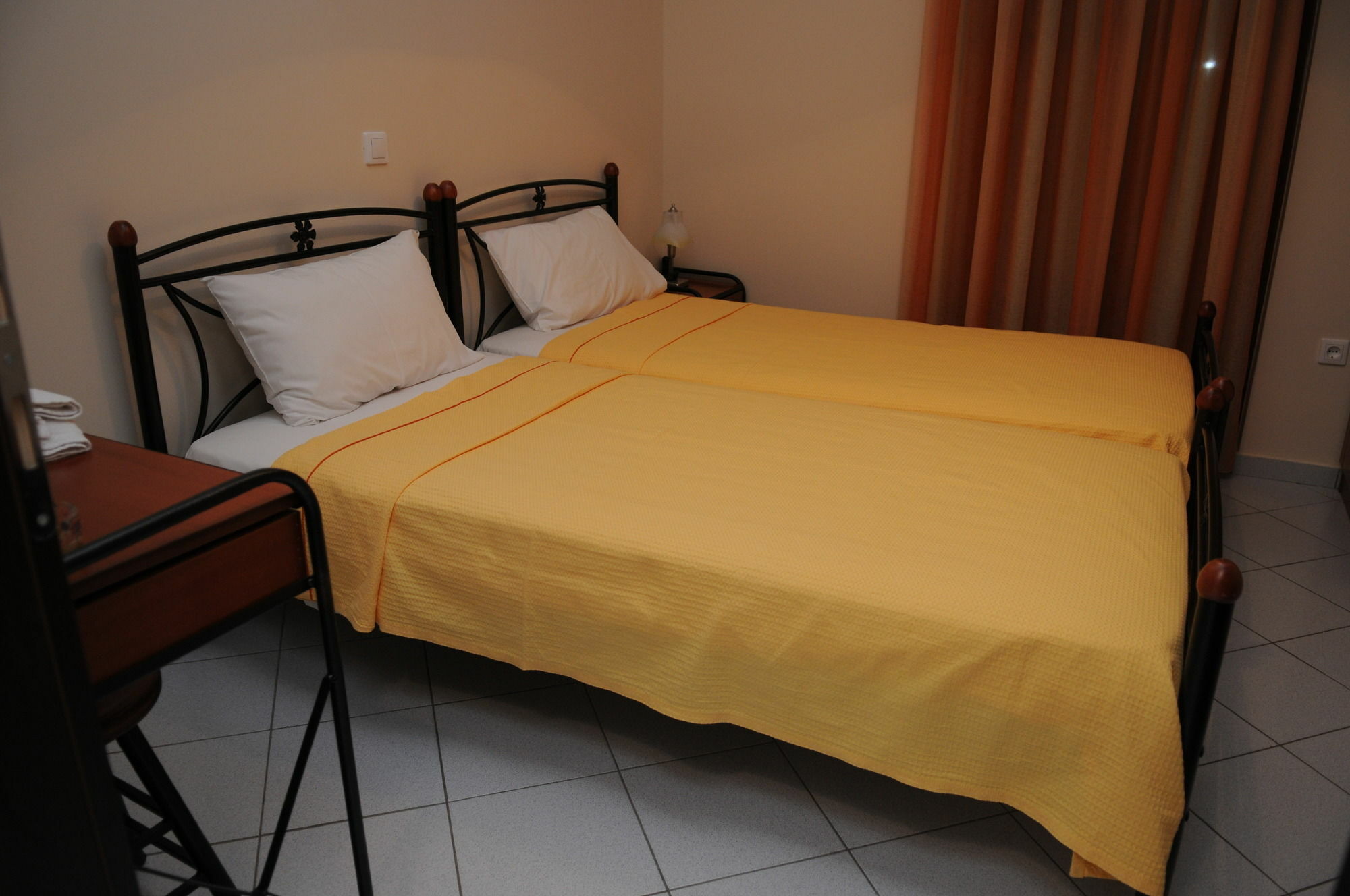 Sofia Apartments Mavrovoúnion Buitenkant foto