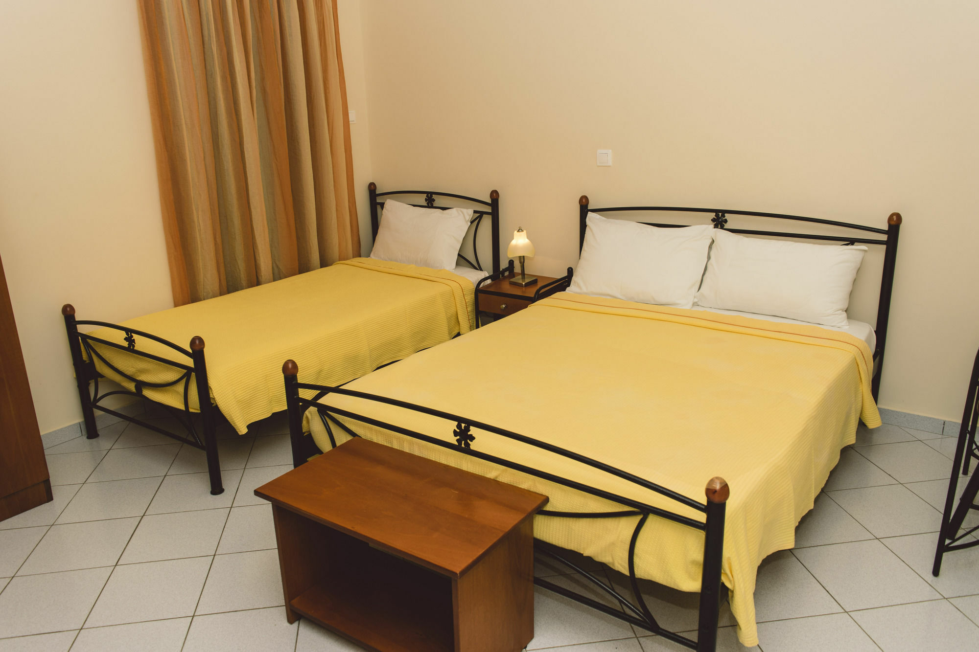 Sofia Apartments Mavrovoúnion Buitenkant foto