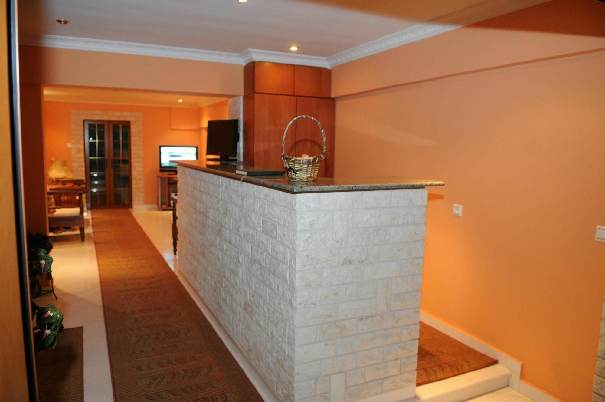 Sofia Apartments Mavrovoúnion Buitenkant foto